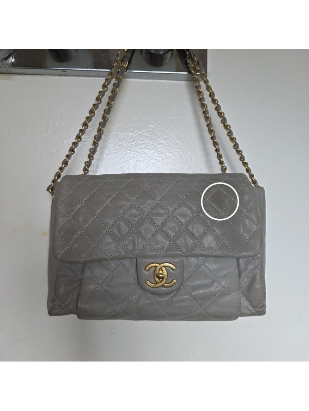 Authentic Chanel Heather Grey Iridescent 'Chic Quilt Bag' Flap - Picture 3 of 14